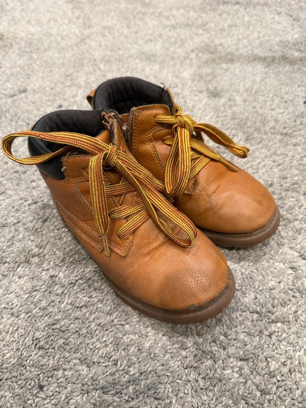Carters carter tan
